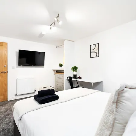 Popular Two Bed Apt In Leeds City Экстерьер фото