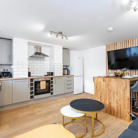 Popular Two Bed Apt In Leeds City Экстерьер фото