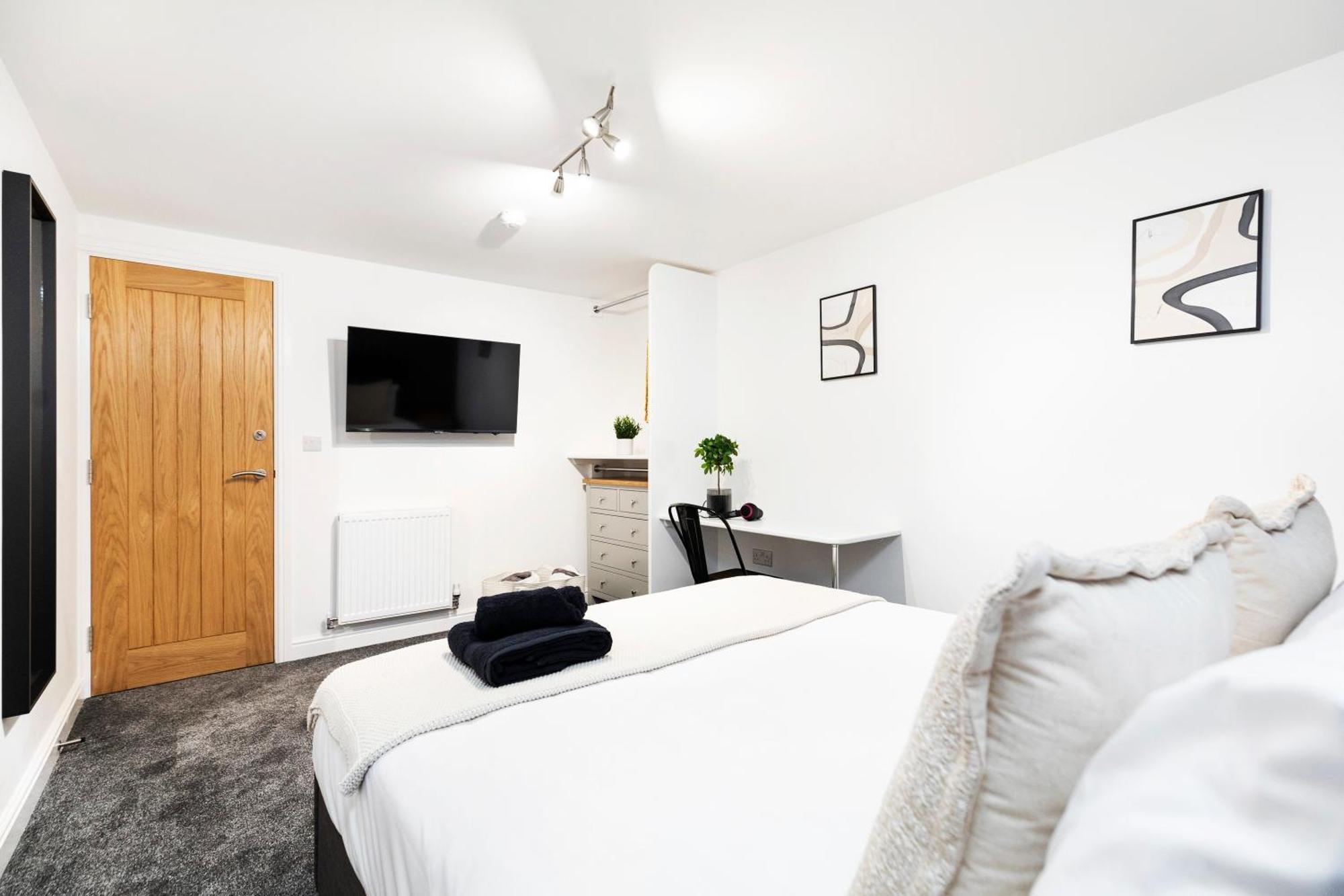 Apartment Popular Two Bed In Leeds